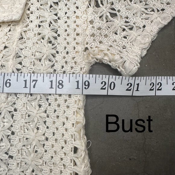 Lida Kate Crochet Button Down Cream Blouse Sz Sm - Picture 5 of 7